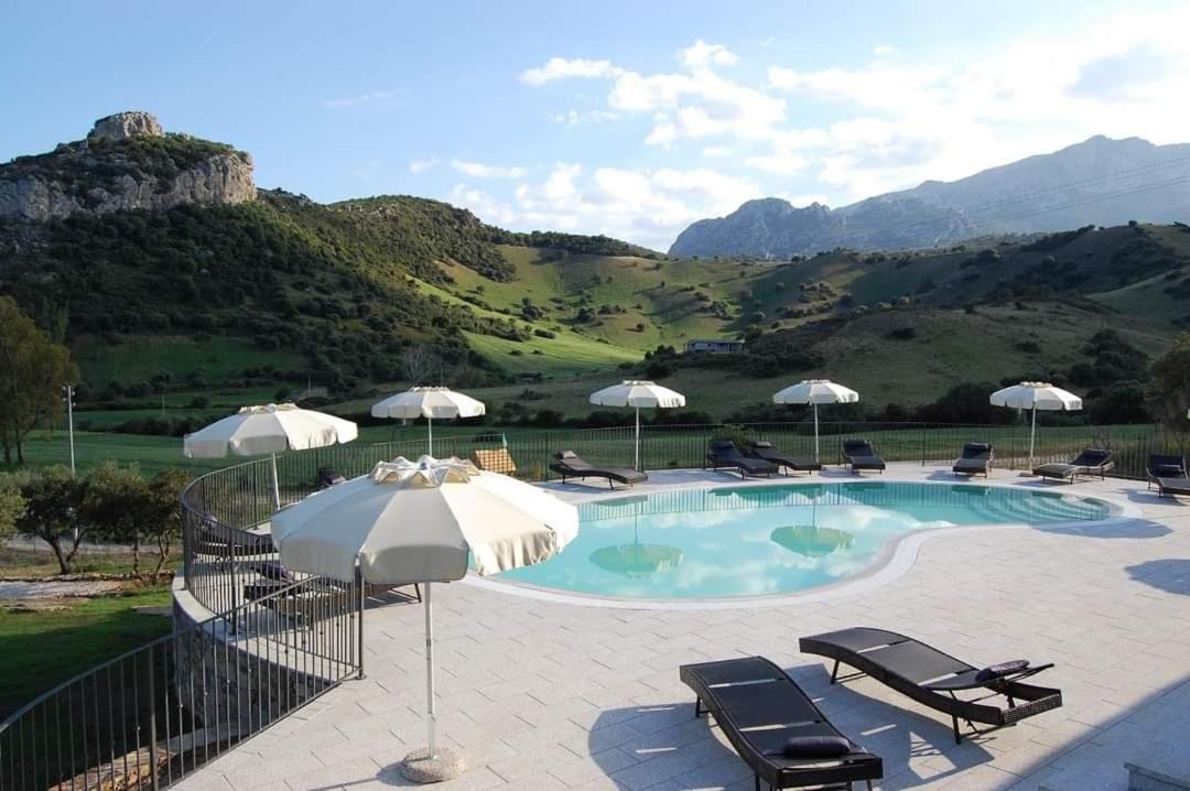 Case Vacanze Nioleo - Apartments And Pool ซินิสโกลา ภายนอก รูปภาพ