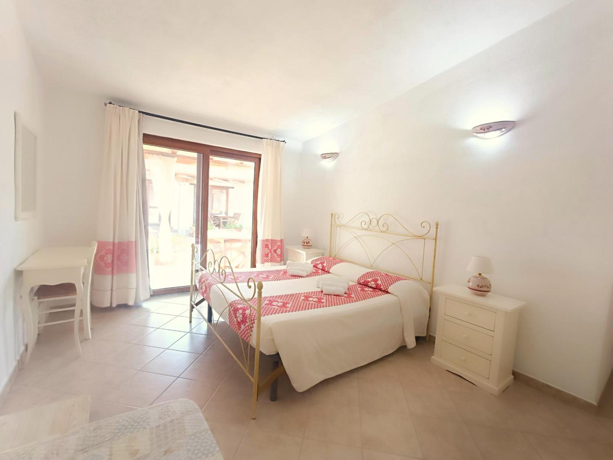 Case Vacanze Nioleo - Apartments And Pool ซินิสโกลา ภายนอก รูปภาพ