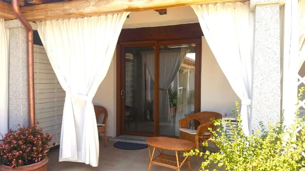 Case Vacanze Nioleo - Apartments And Pool ซินิสโกลา ภายนอก รูปภาพ