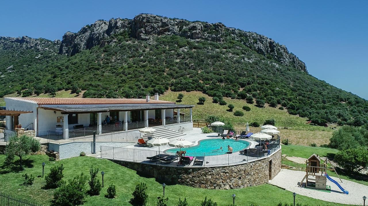 Case Vacanze Nioleo - Apartments And Pool ซินิสโกลา ภายนอก รูปภาพ