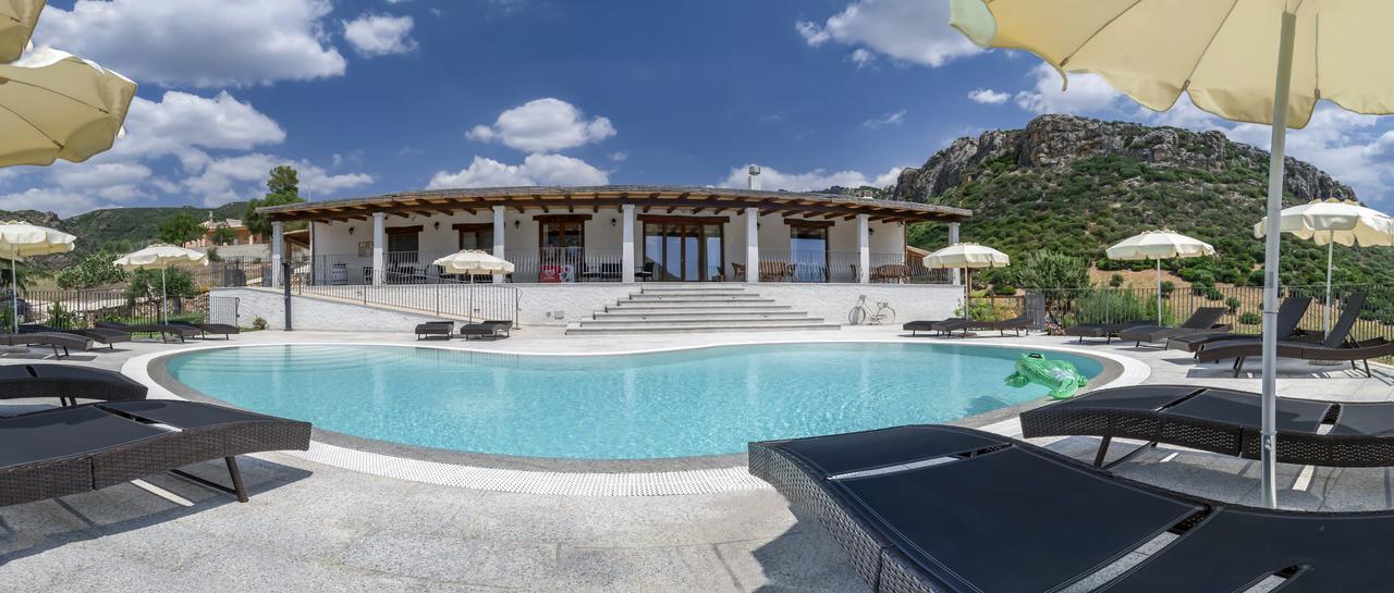 Case Vacanze Nioleo - Apartments And Pool ซินิสโกลา ภายนอก รูปภาพ