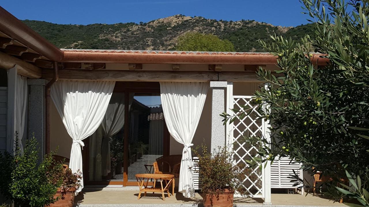 Case Vacanze Nioleo - Apartments And Pool ซินิสโกลา ภายนอก รูปภาพ