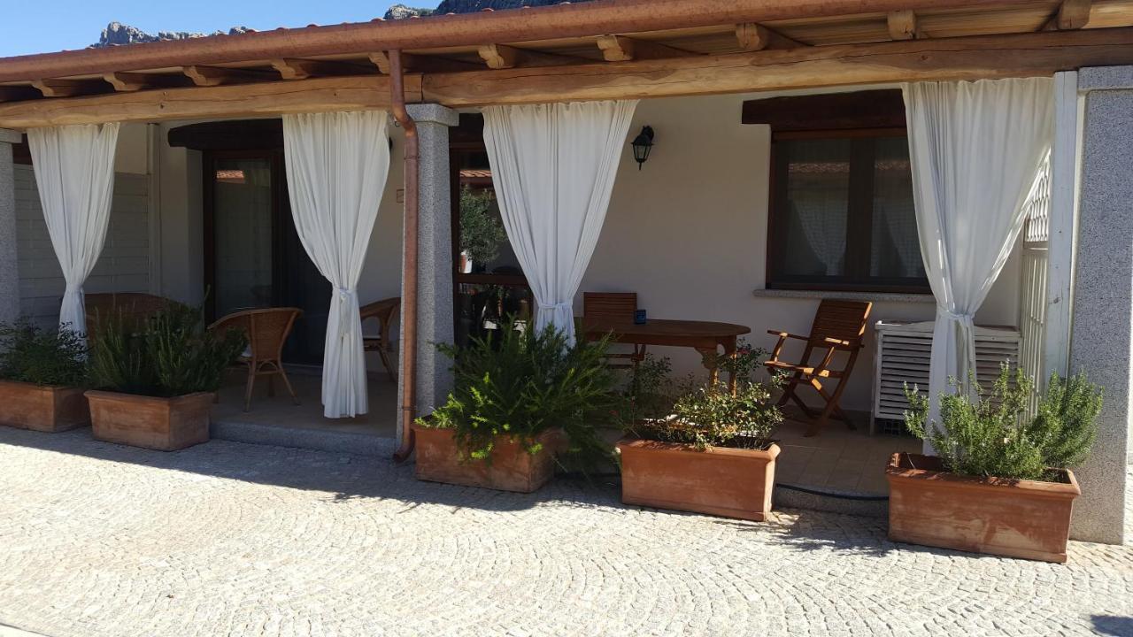 Case Vacanze Nioleo - Apartments And Pool ซินิสโกลา ภายนอก รูปภาพ